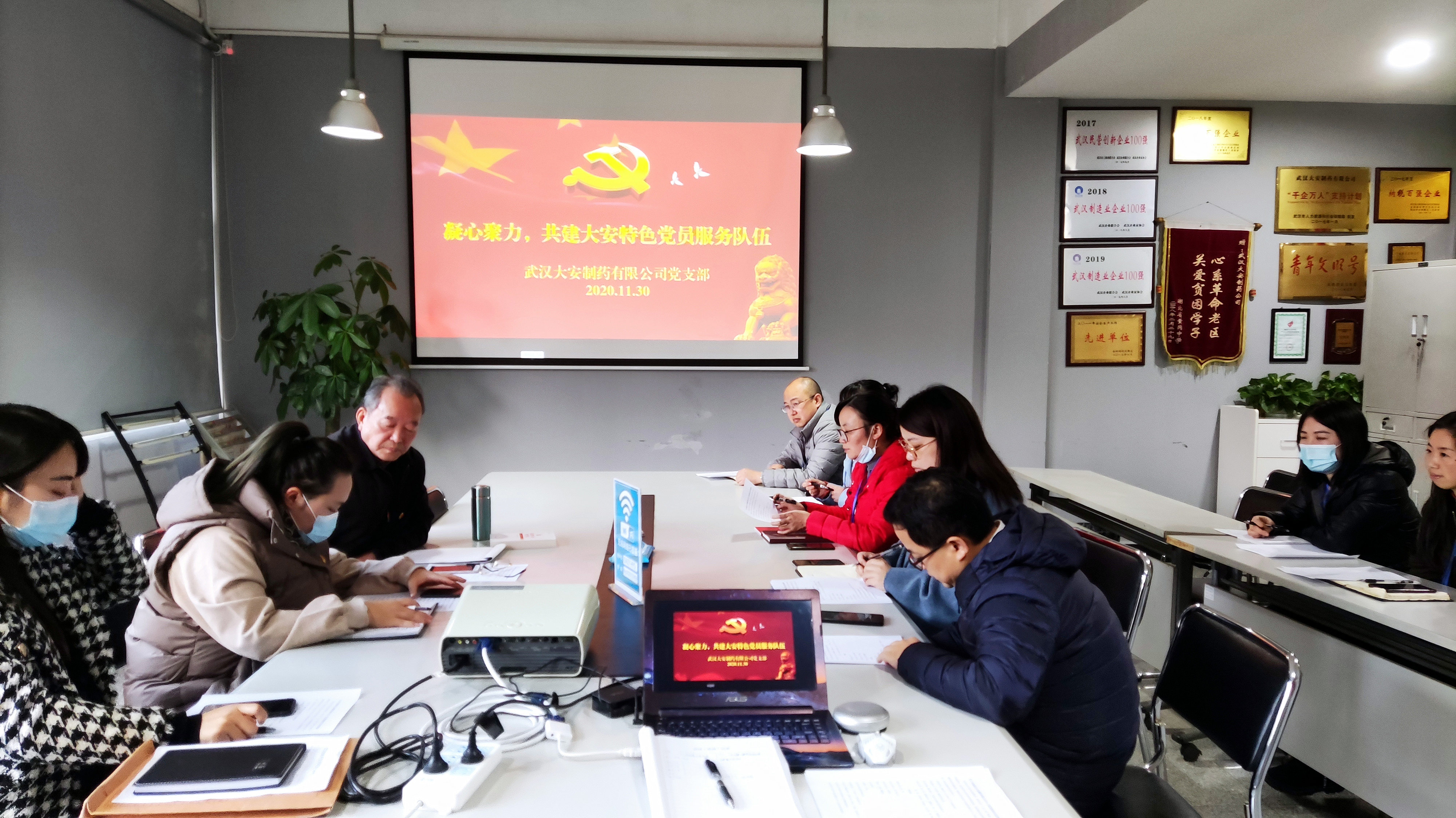 174605137.jpg 174605137.jpg